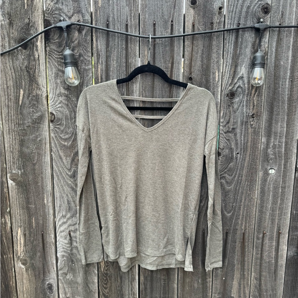 3/$15 CLEARANCE Olive Green V Neck Basic Long Sleeve with Open V Back Size XS
